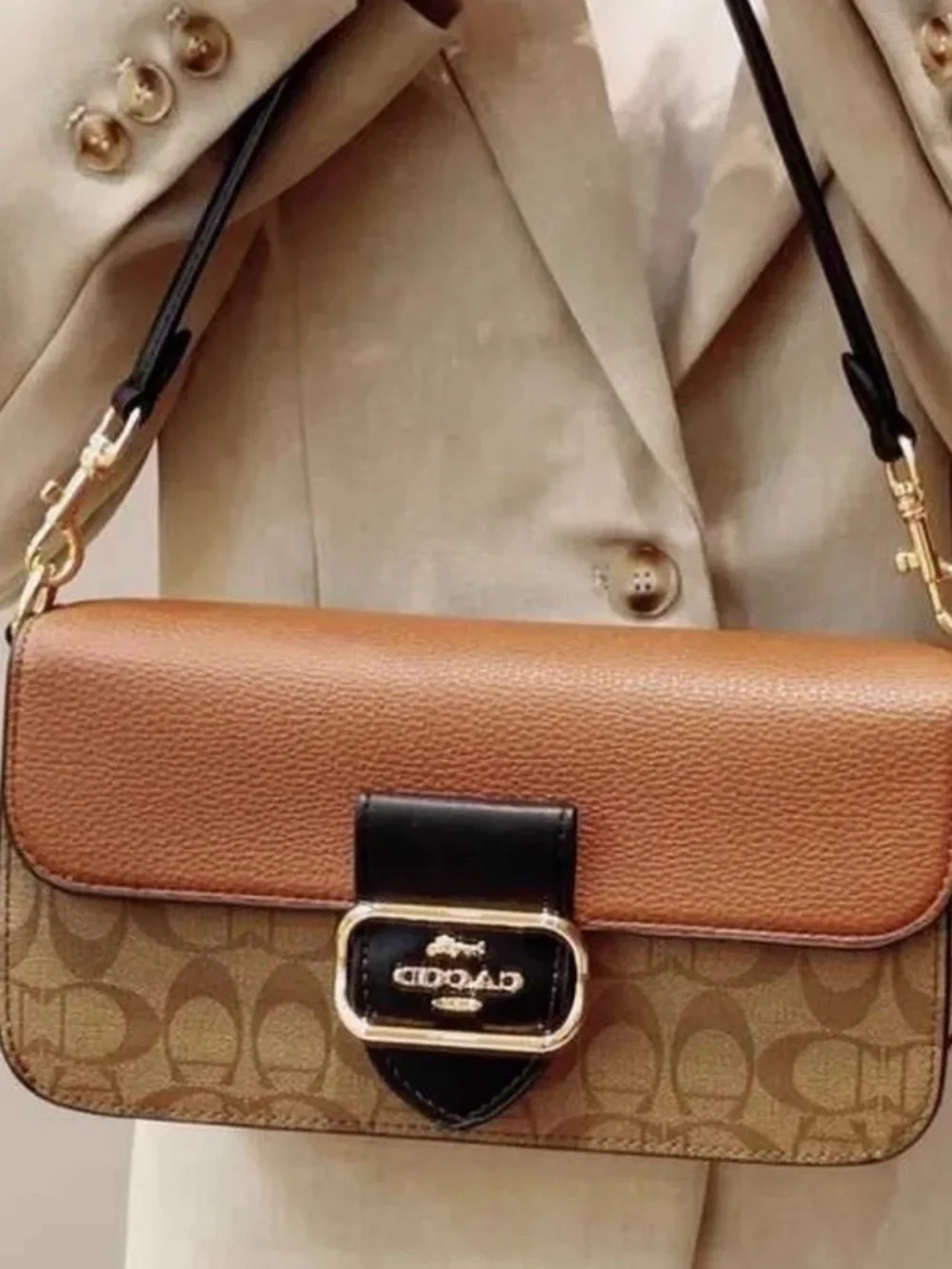 Coach crossbody signature